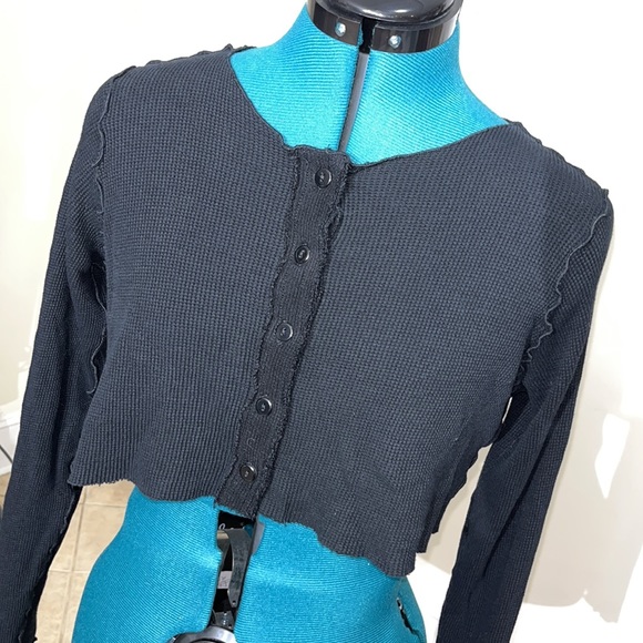EUC: Cropped black cardigan - Picture 1 of 10